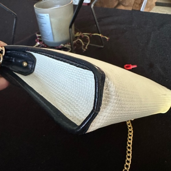 YSL clutch with chain. In excellent condition. Blue/white color w gold chain. - Picture 5 of 11